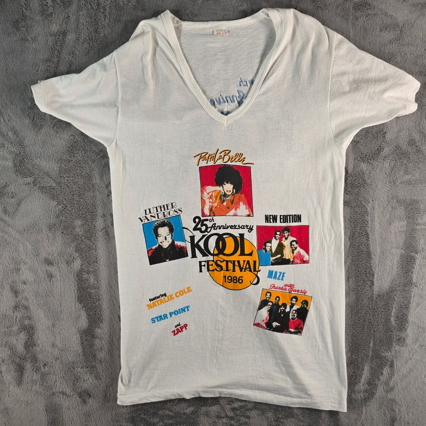 Vintage 1986 Kool Jazz Festival 25th Anniversary White V-Neck T-Shirt (S)