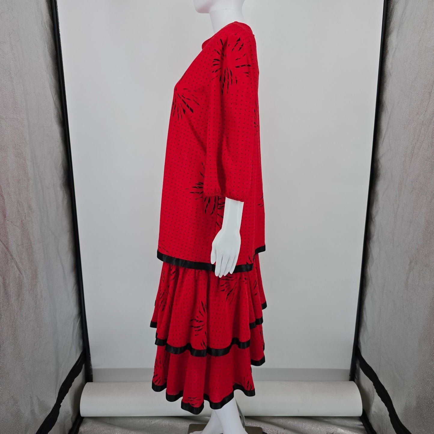 Vintage 1980s Orweco Red/Black Two-Piece Tiered Ruffle Tunic Dress Set (XL)