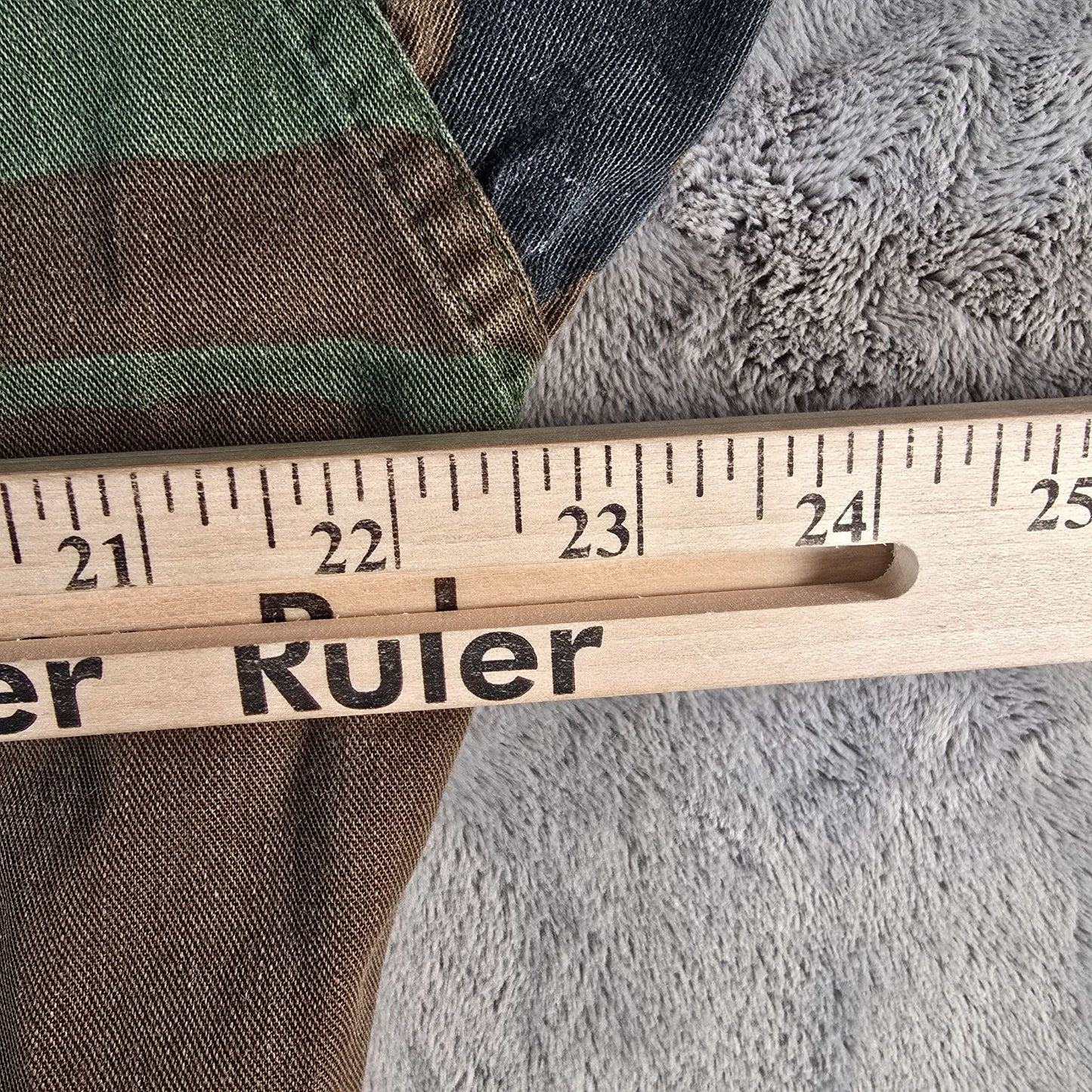 Vintage 1980s U.S. Army Woodland BDU Camouflage Combat Jacket (Medium Long)