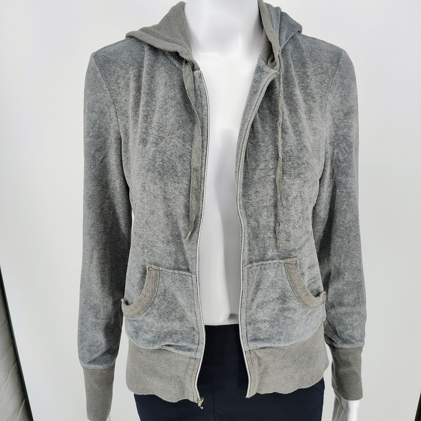 2010s Victoria's Secret VSX Sexy Sport Grey Zip-Up Hoodie Jacket (Small)
