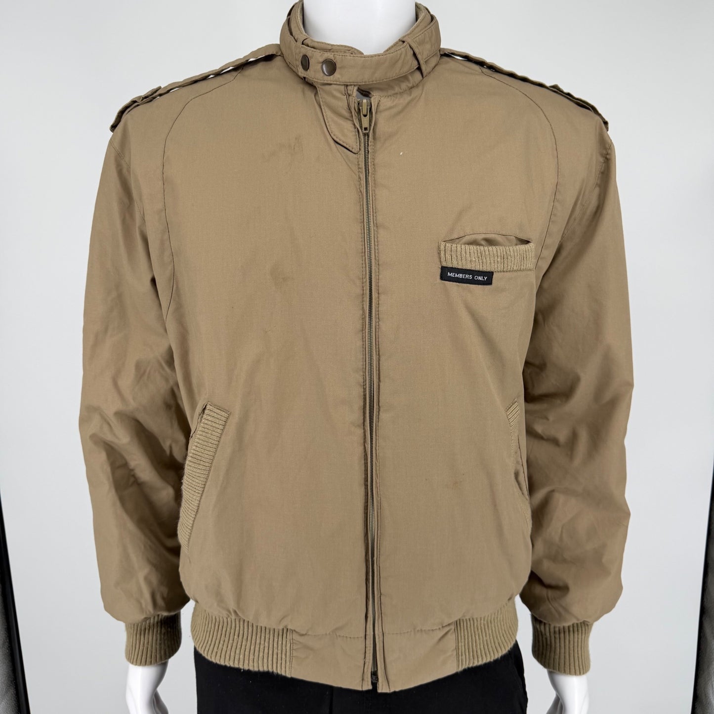 Vintage 1990s Members Only Khaki Padded Bomber Jacket (Size 40/Medium)