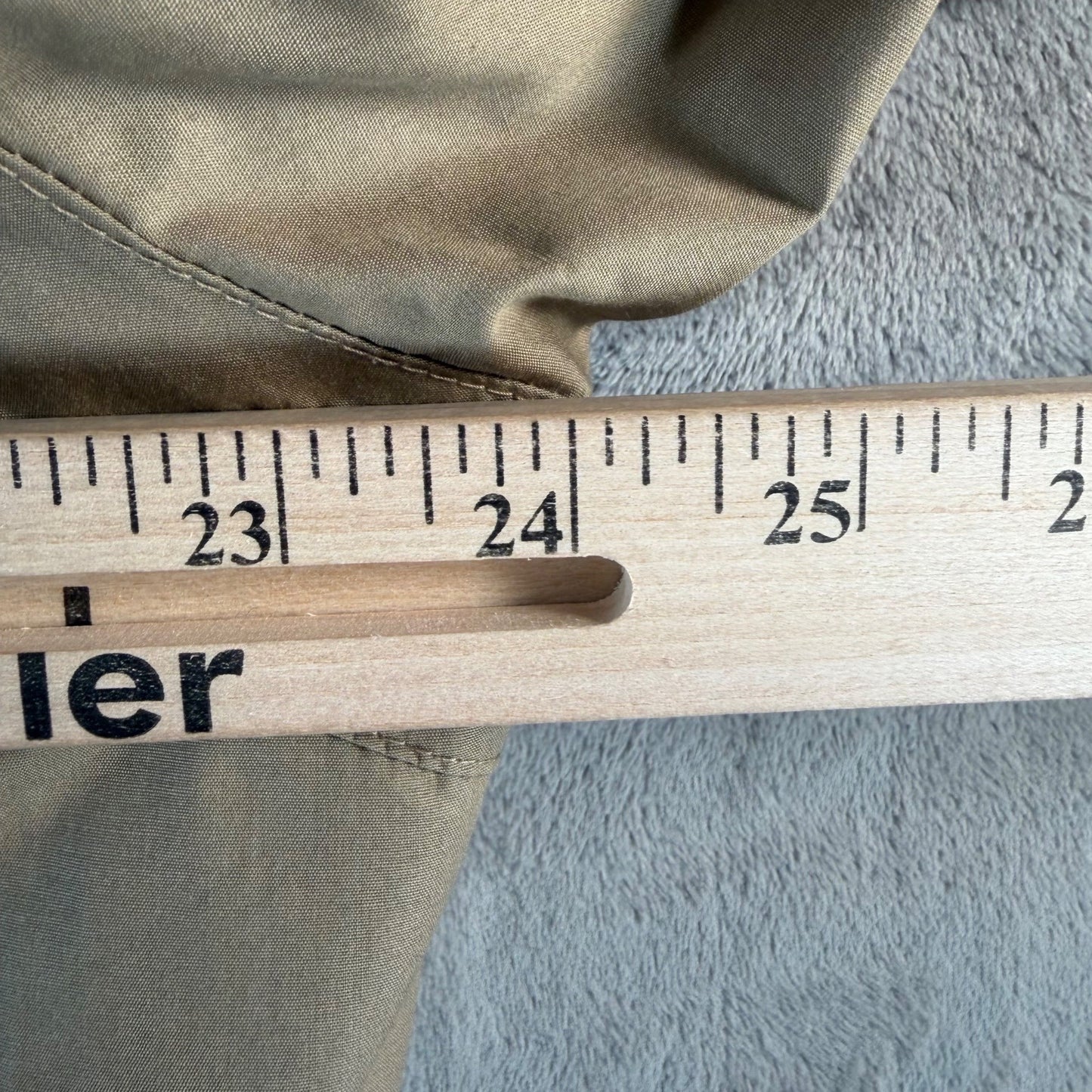 Vintage 1990s Members Only Khaki Padded Bomber Jacket (Size 40/Medium)