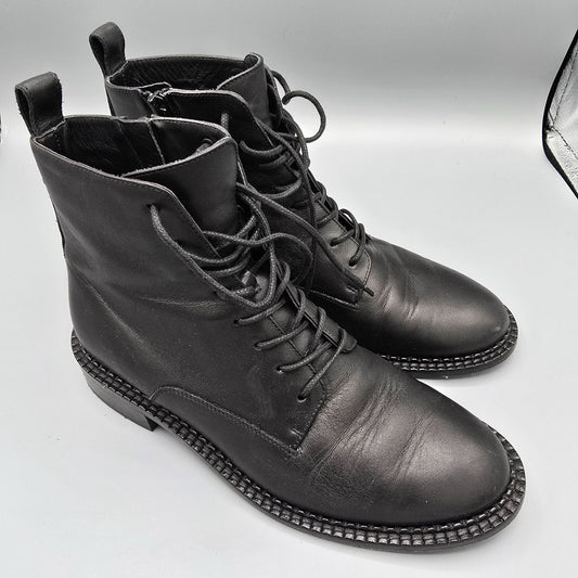 Vince Women's Made in Italy Cabria Black Leather Lace-Up Ankle Boots (US 6M)