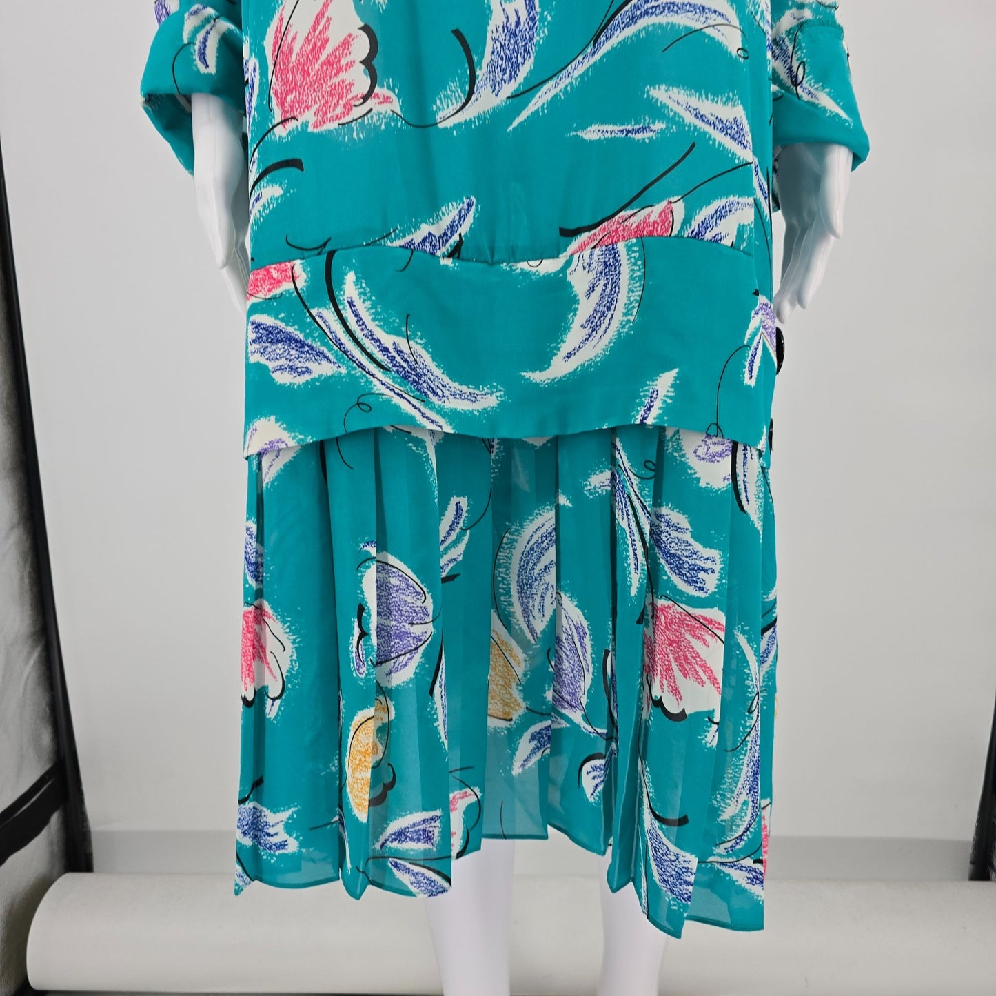 Vintage 1980s Teal Abstract Tulip Print Flapper Revival Midi Dress (18/XL)