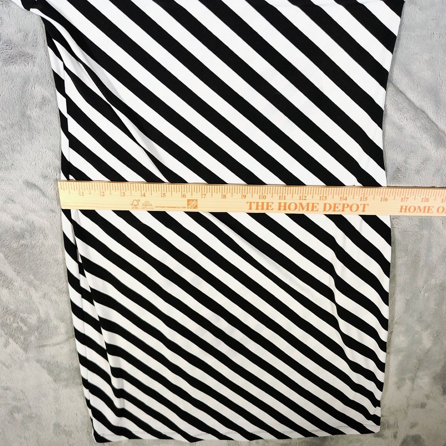 MICHAEL Michael Kors Black and White Striped Tulip-Sleeve Jersey Dress (XS)