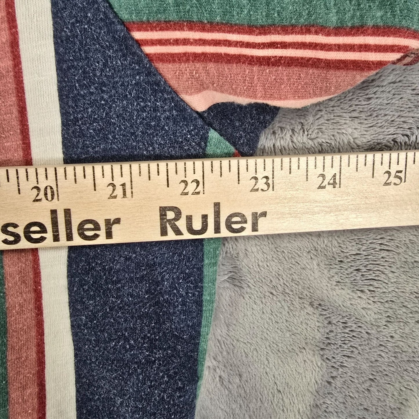 Guess Jeans U.S.A. Embroidered Logo Faded Multicolor Striped T-Shirt (M)