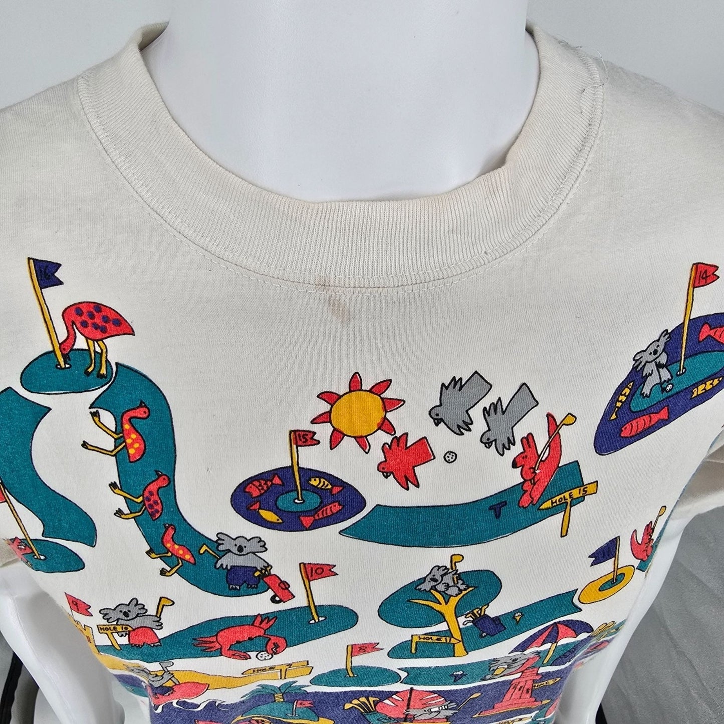 Vintage 1990s Viva La Wombat Australian Golf Circuit All Over Print T-Shirt (L)