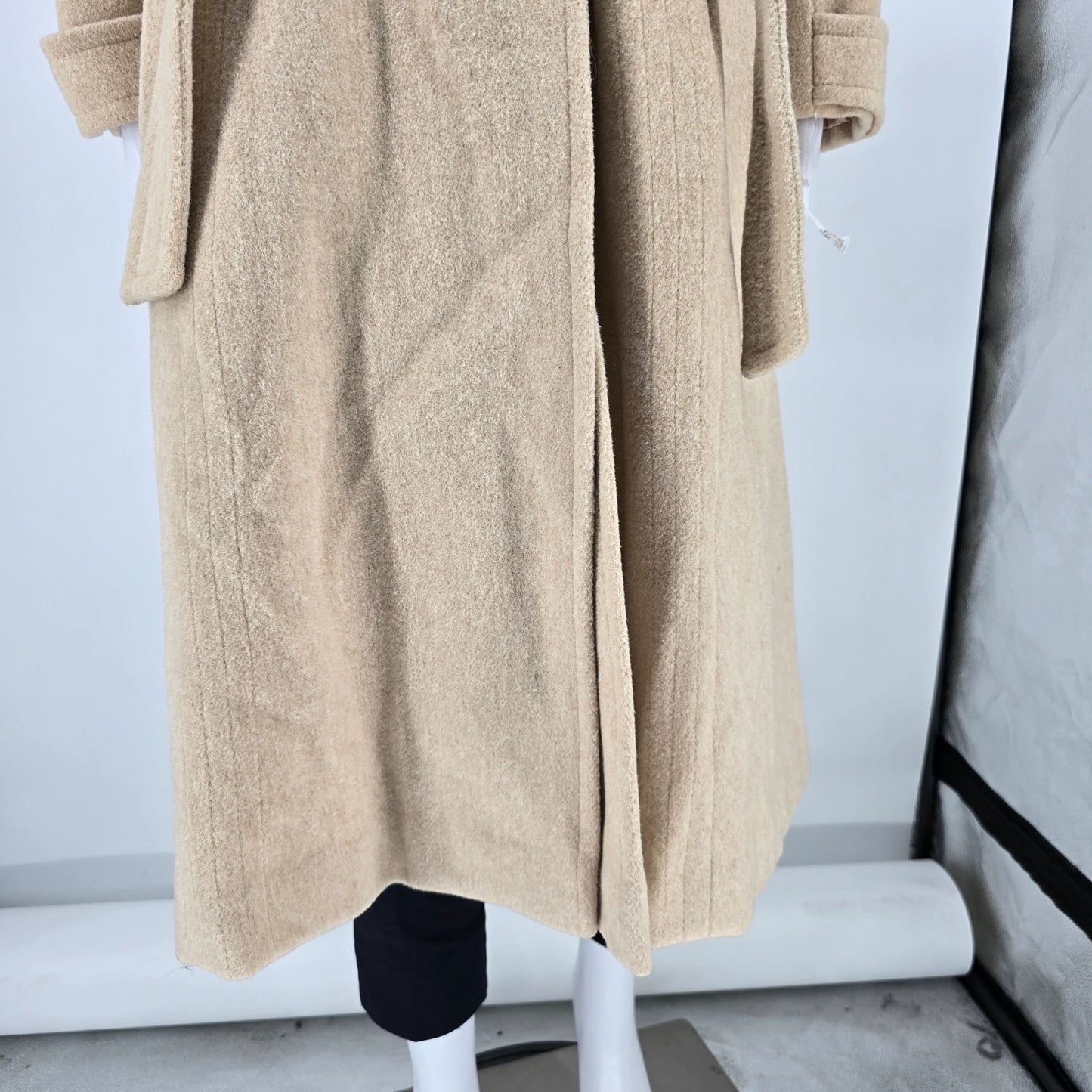 Vintage 1970s Briarlee New York Union Made Camel-Tone Belted Wrap Coat (Large)