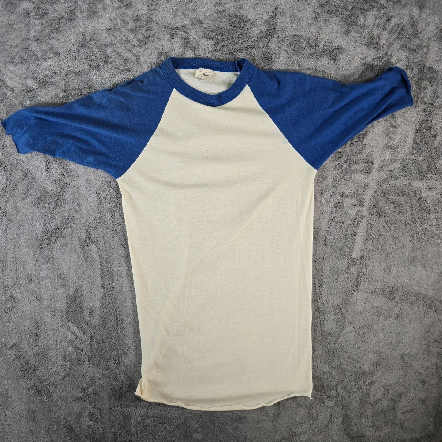 Distressed Vintage 1980s Sneakers Ivory/Blue Blank Raglan Sleeve Baseball Tee -S