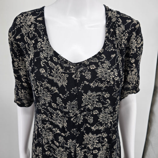 Vintage 1990s MS Moda Black/Cream Floral Paisely Rayon Crinkle Boho Dress (M)