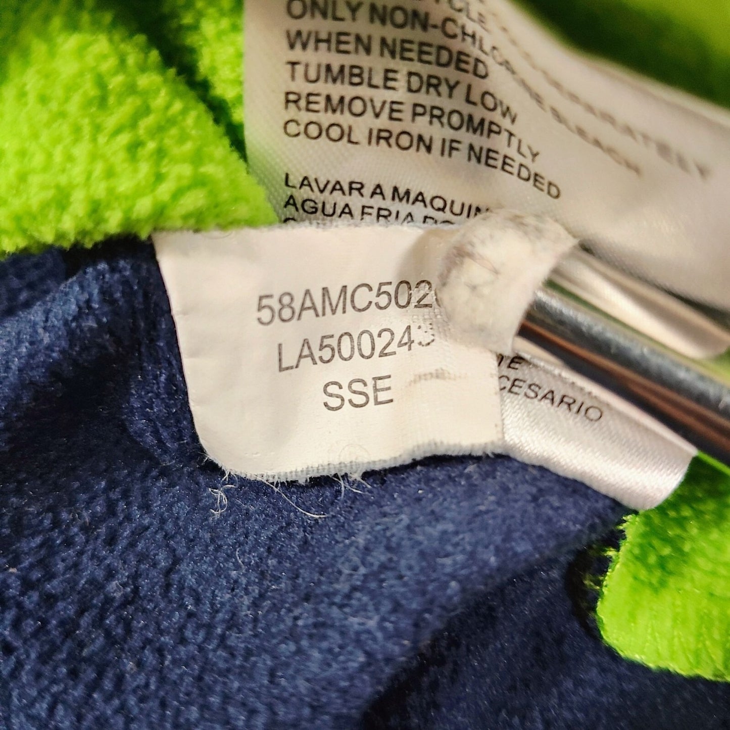 NFL G-III Apparel Seattle Seahawks Quarter-Zip Blue/Green Pullover Jacket (L)