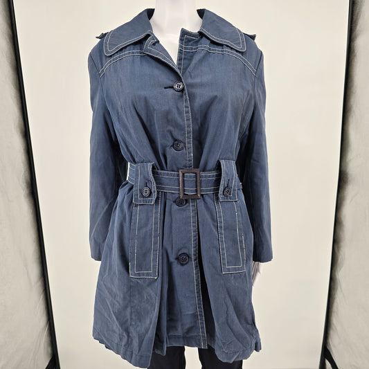 Vintage 1970s Misty Valley Women's Blue Contrast Stitch Belted Car Coat (M/L)
