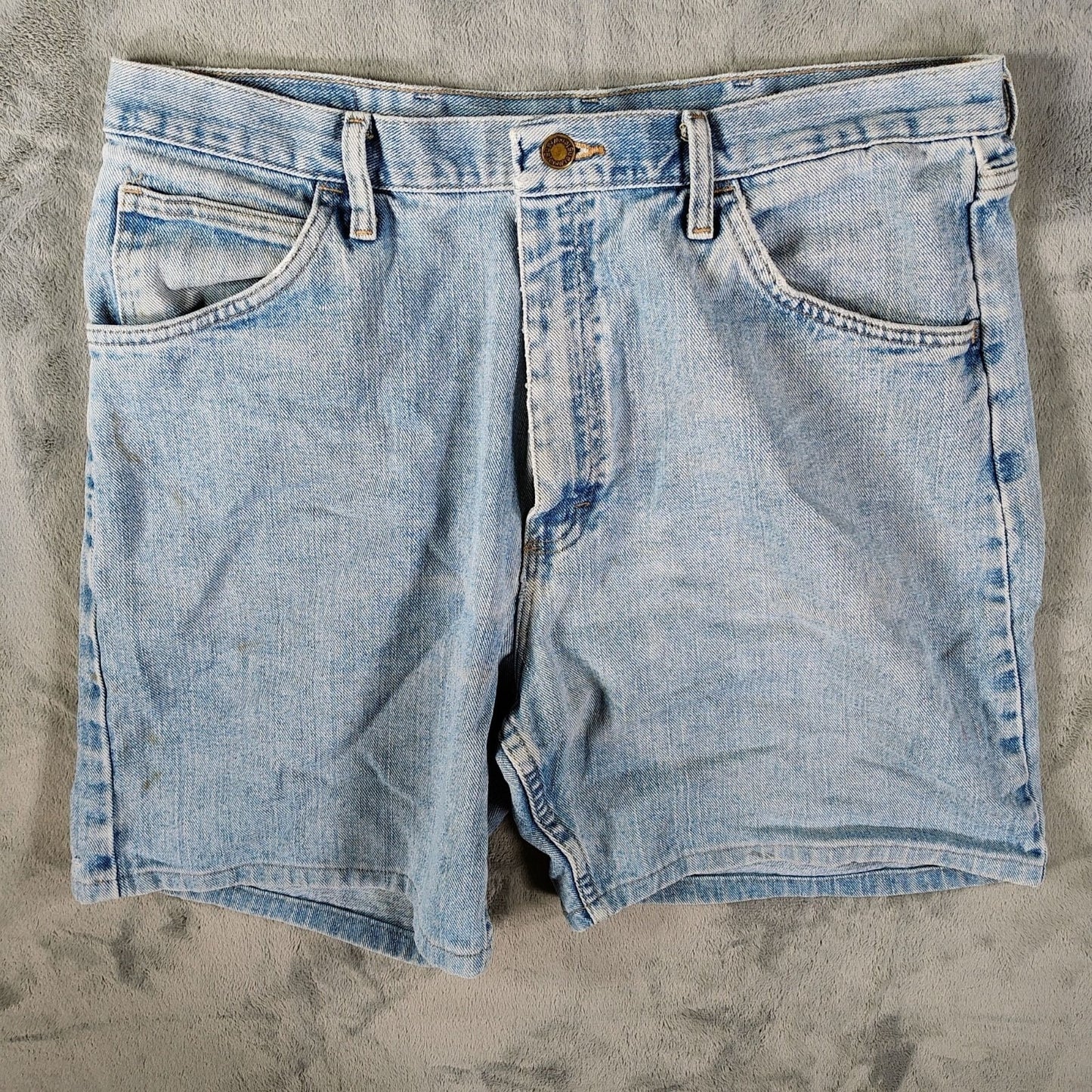 Wrangler Y2K Men's Five Star Premium 5-pocket Relaxed Denim Shorts (Size 36)
