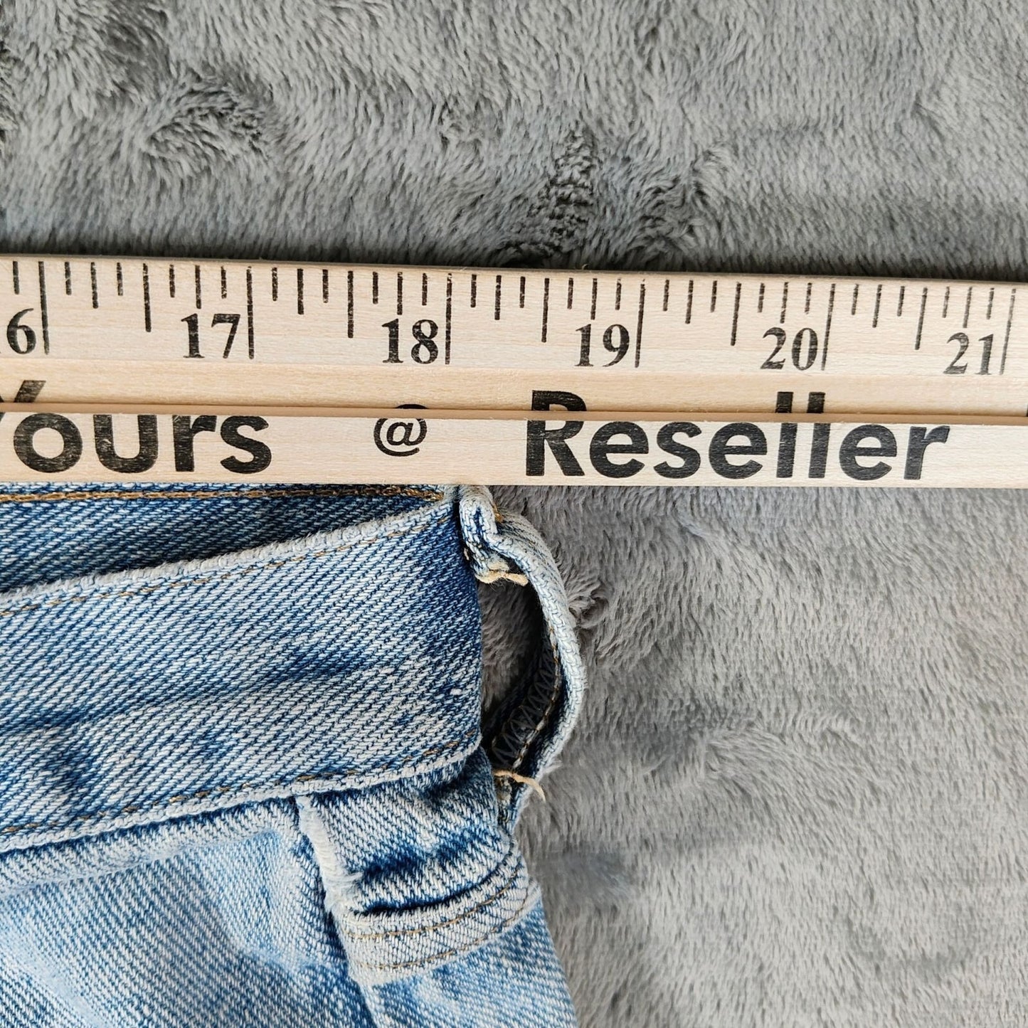Wrangler Y2K Men's Five Star Premium 5-pocket Relaxed Denim Shorts (Size 36)