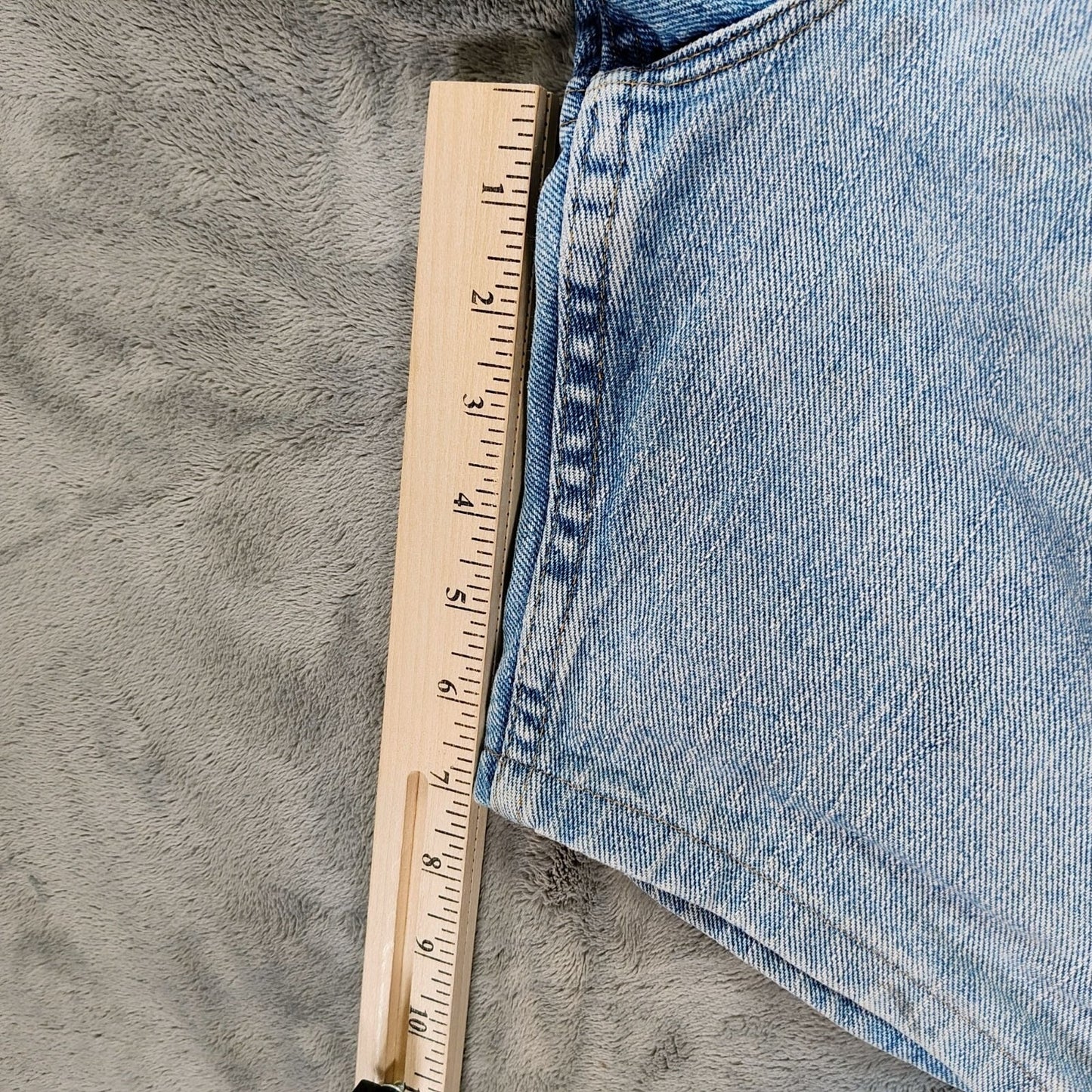 Wrangler Y2K Men's Five Star Premium 5-pocket Relaxed Denim Shorts (Size 36)