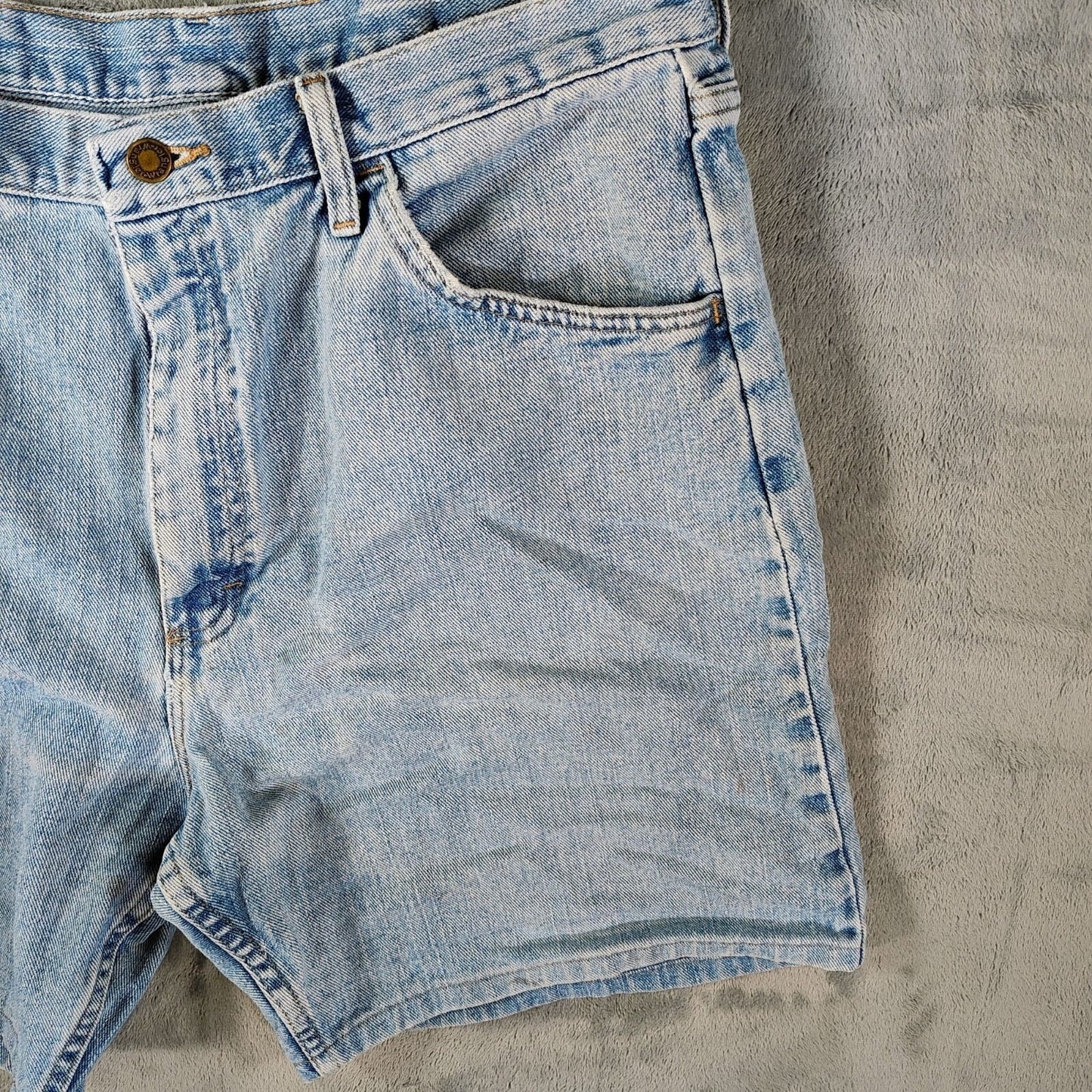 Wrangler Y2K Men's Five Star Premium 5-pocket Relaxed Denim Shorts (Size 36)
