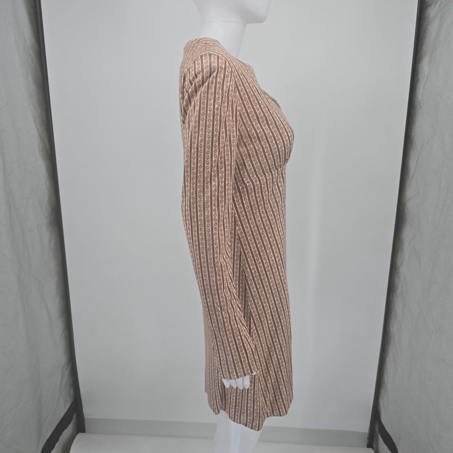 Vintage 1960s Mauve Floral Ribbon Stripe Long Sleeve Empire Mini Dress (M)