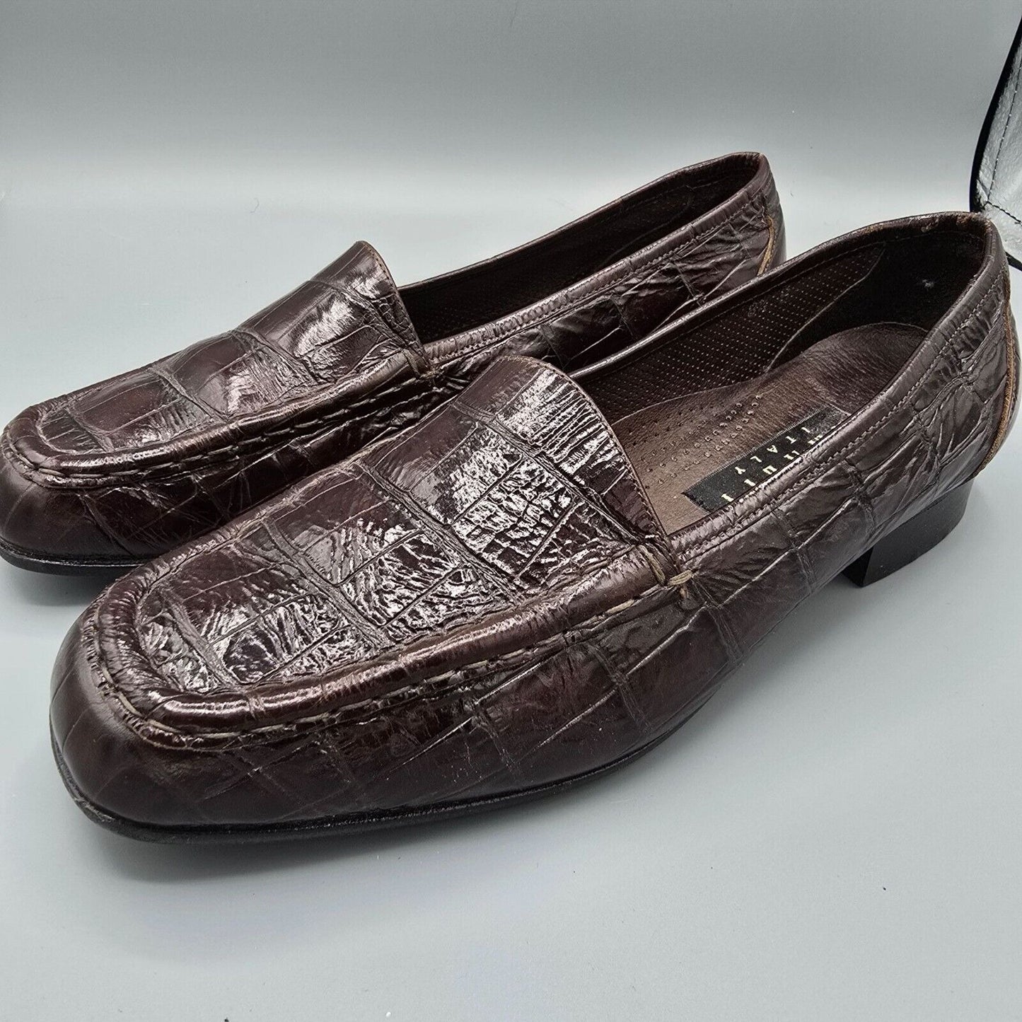 Vintage Women's Amalfi Italy Embossed Crocodile Print Leather Loafers (8.5B)