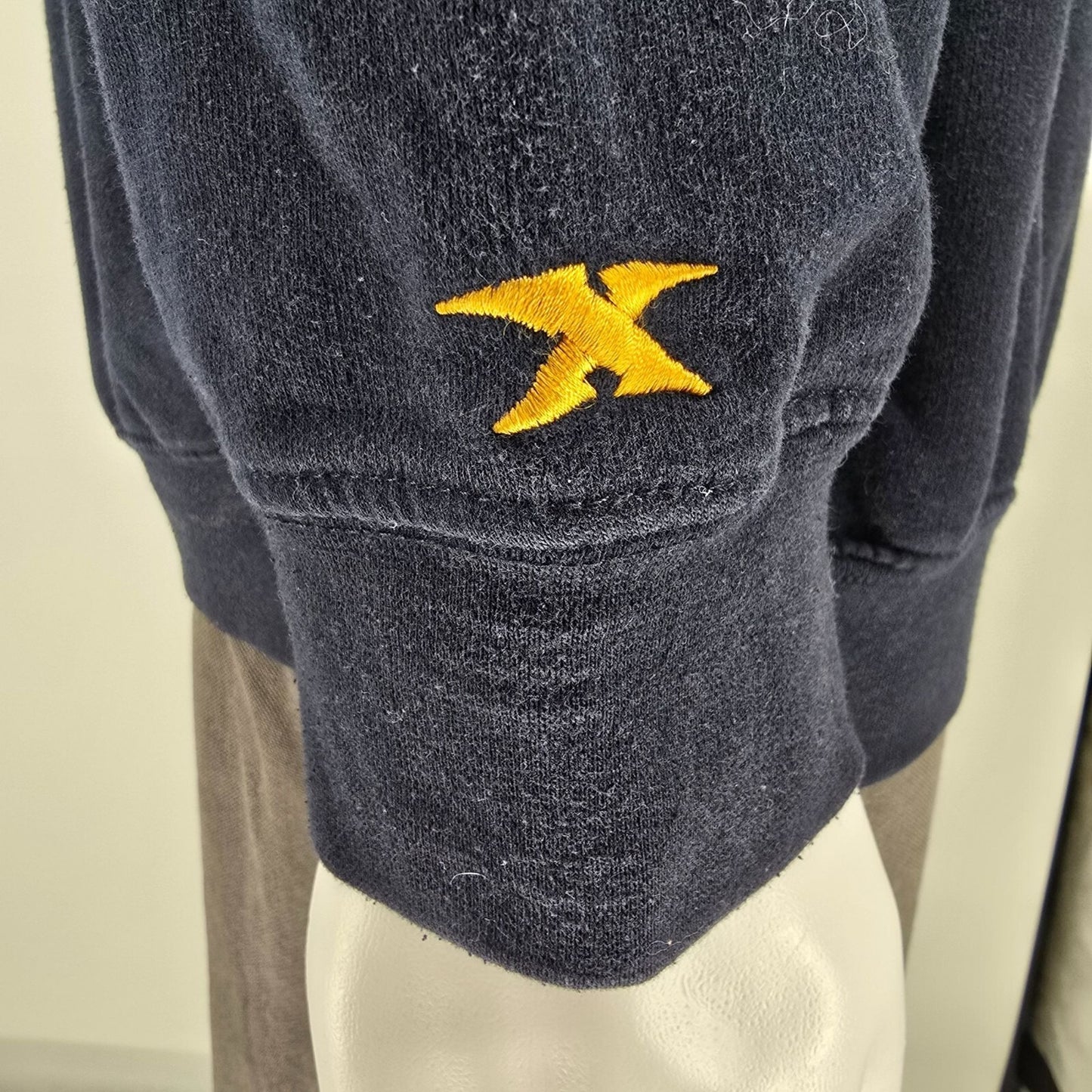 2000s Press Box by Royce Apparel Georgia Tech Embroidered Pullover Hoodie (L)