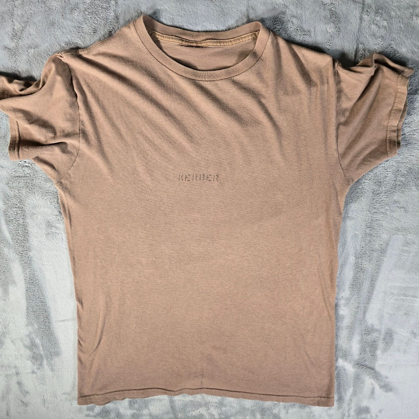 Vintage Y2K "KERBER" Name Stencil Military Brown U.S. Army Style T-Shirt (M/L)