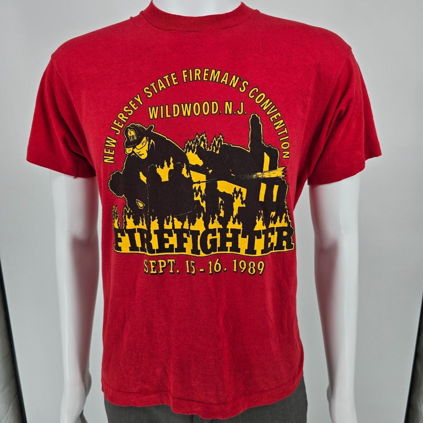 Vintage 1989 New Jersey State Fireman's Convention Wildwood, N.J. T-Shirt (M)