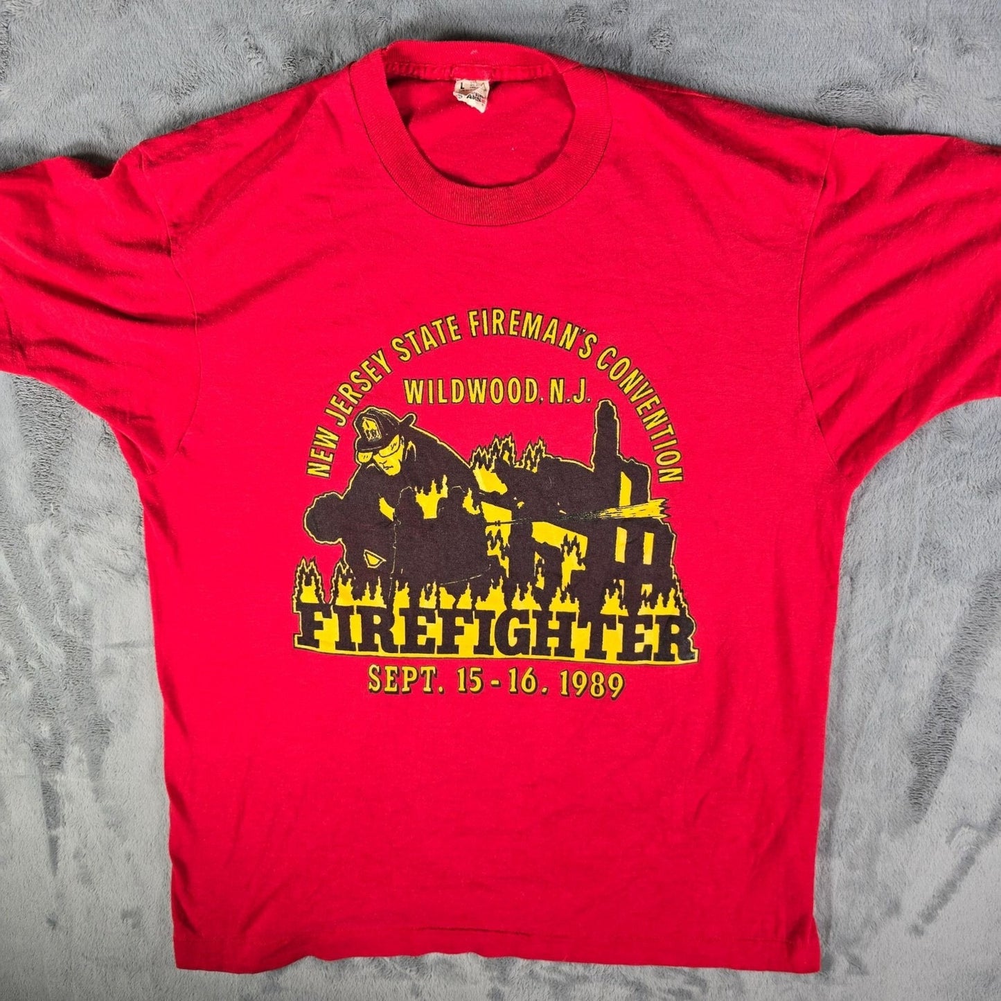 Vintage 1989 New Jersey State Fireman's Convention Wildwood, N.J. T-Shirt (M)