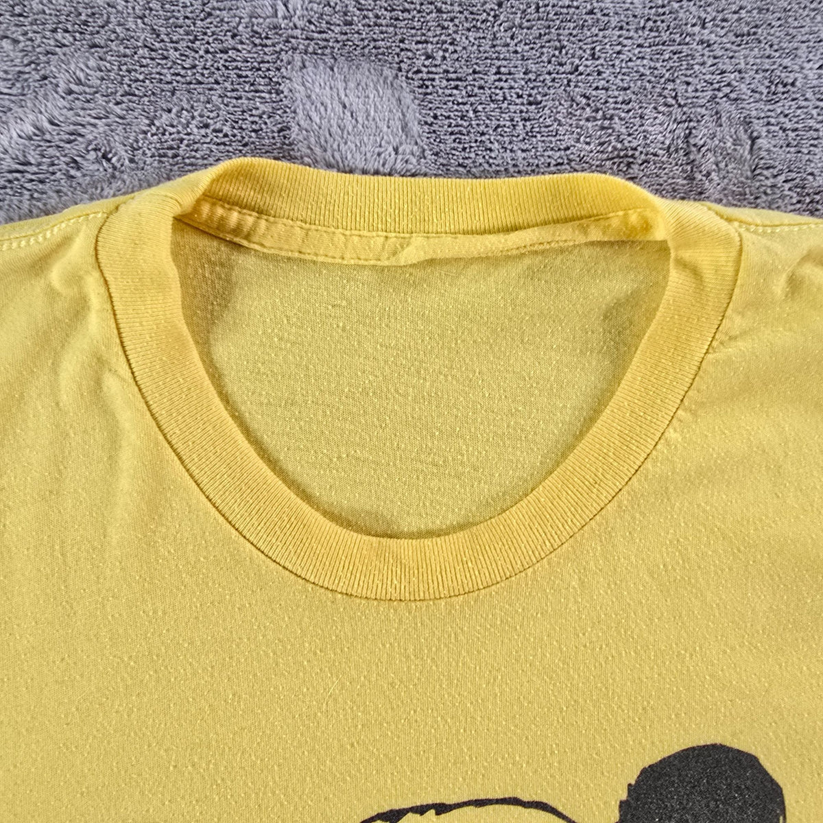Vintage 1970s Yellow "We are 1976" Panda Bear Face Graphic T-Shirt (L)