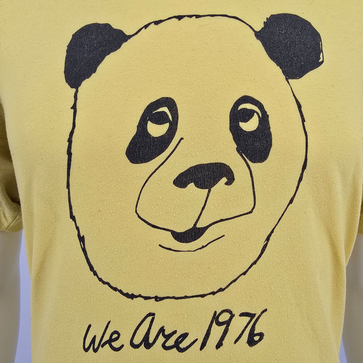 Vintage 1970s Yellow "We are 1976" Panda Bear Face Graphic T-Shirt (L)