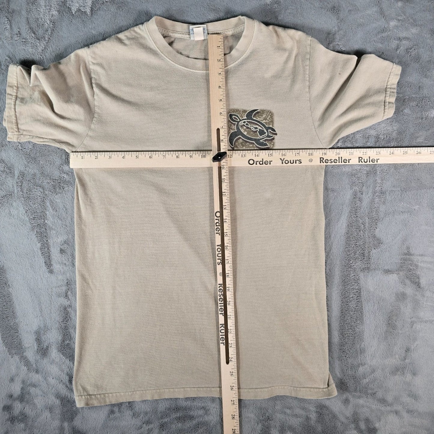 2015 Crazy Shirts Hawai'i Kauai Sea-Turtle Kona Coffee Dyed Graphic T-Shirt (S)