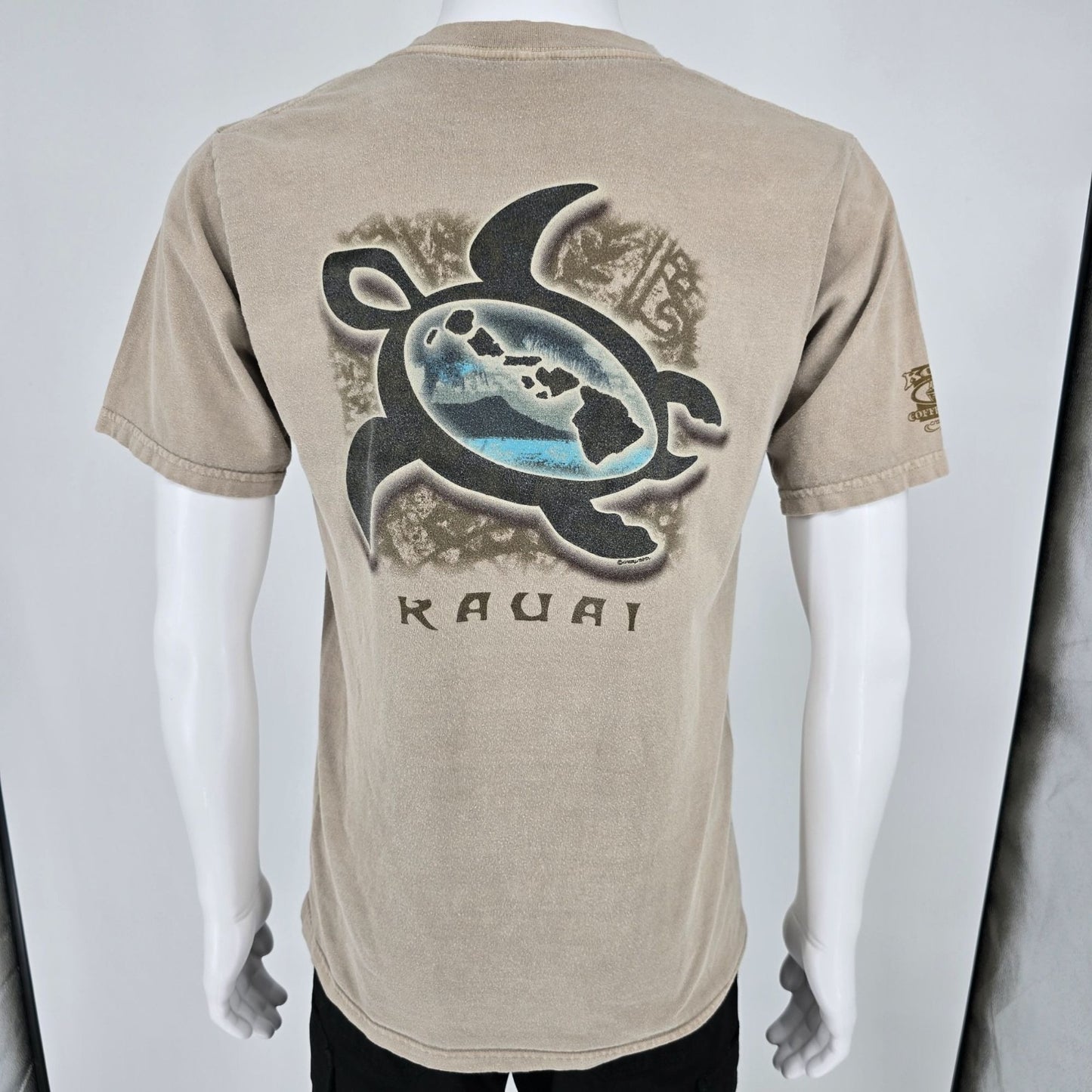 2015 Crazy Shirts Hawai'i Kauai Sea-Turtle Kona Coffee Dyed Graphic T-Shirt (S)