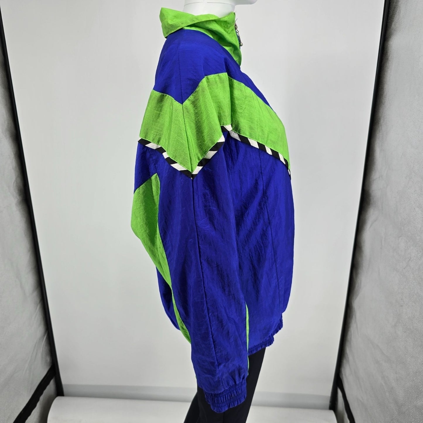 Vintage Early 1990s The Body Co. Women's Oversized Neon Windbreaker Jacket (M)