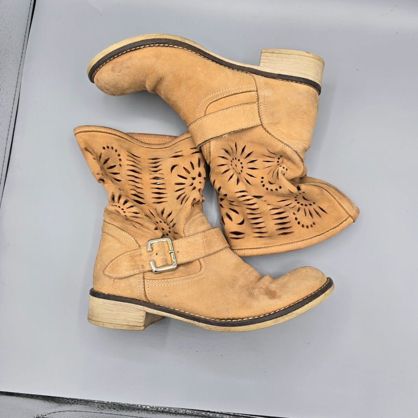 Joi Handmade in Italy Women's Suede Leather Cut Out Ankle Boots EU38 (US 7.5)