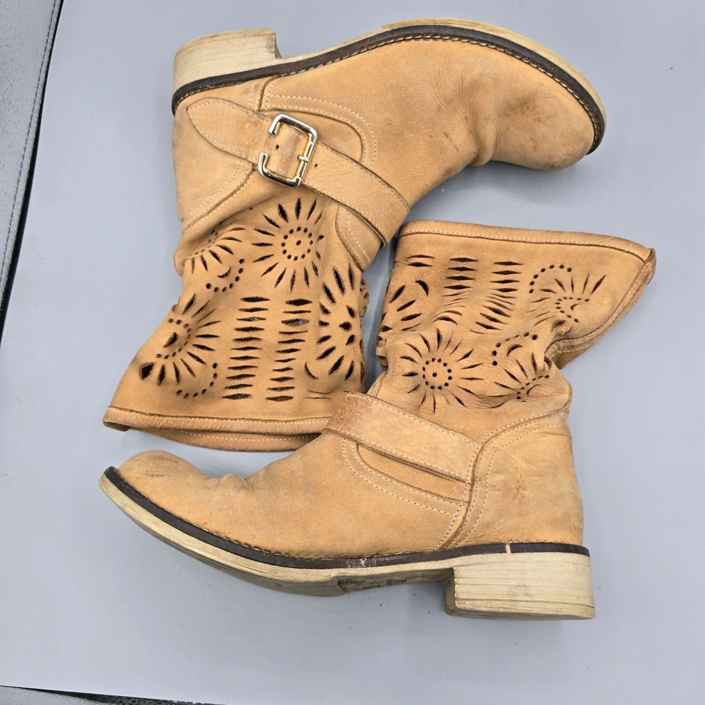 Joi Handmade in Italy Women's Suede Leather Cut Out Ankle Boots EU38 (US 7.5)