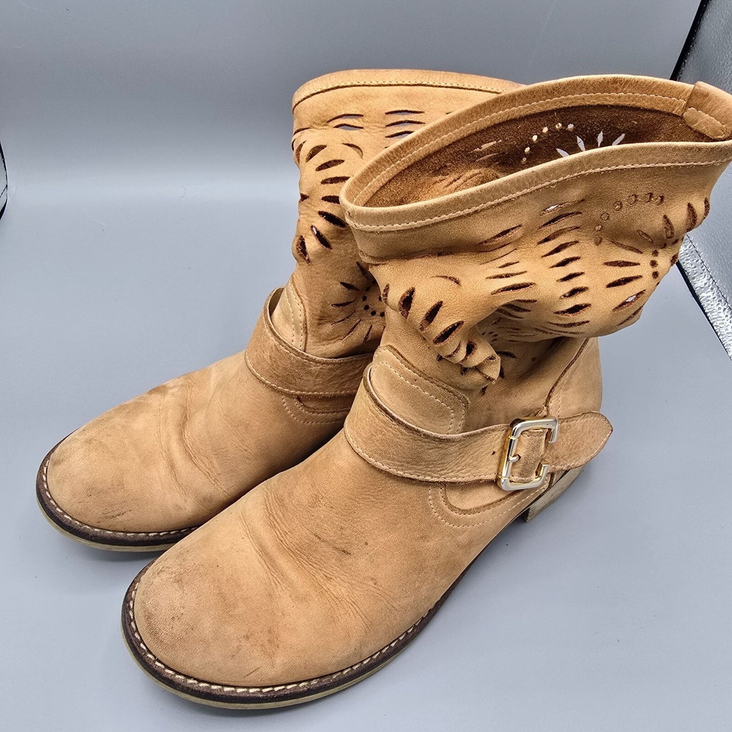 Joi Handmade in Italy Women's Suede Leather Cut Out Ankle Boots EU38 (US 7.5)