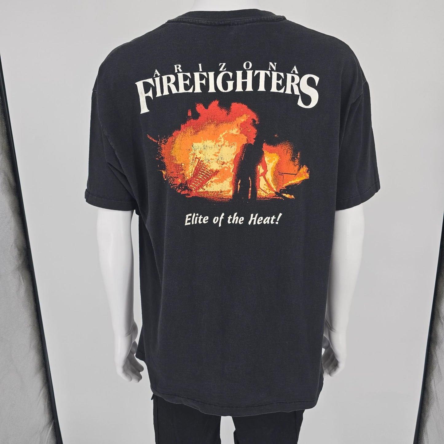Vintage 1990s Hanes Arizona Firefighters "Elite of the Heat" T-Shirt (L/XL)