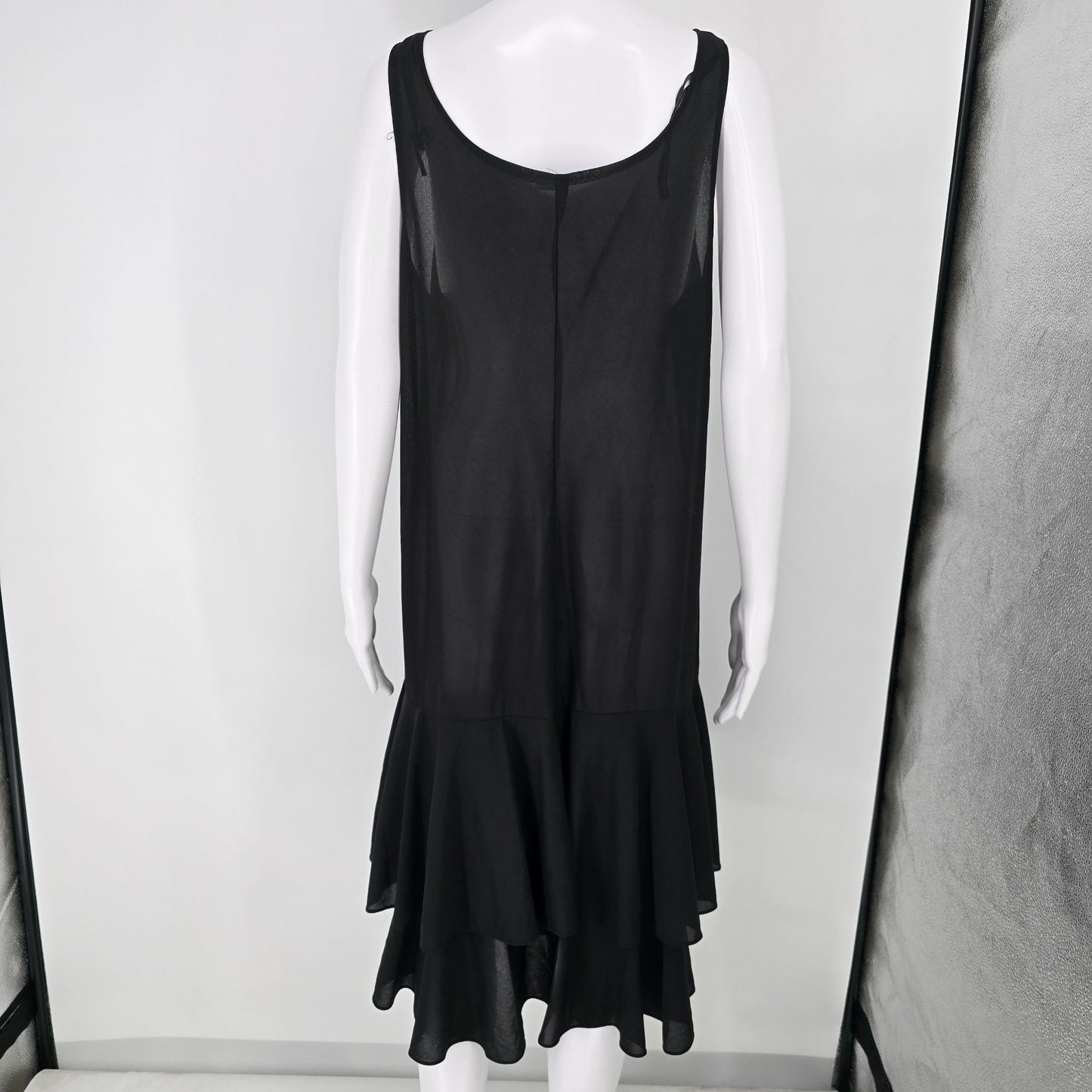 Vintage 1980s Black Flapper Style Drop Waist Ruffle Hem Tank Dress (XL)