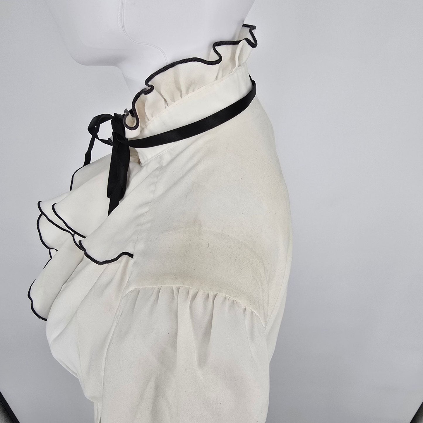 Distressed Vintage 1980s Cream/Black Jabot Collar Secretary Blouse (M/L)