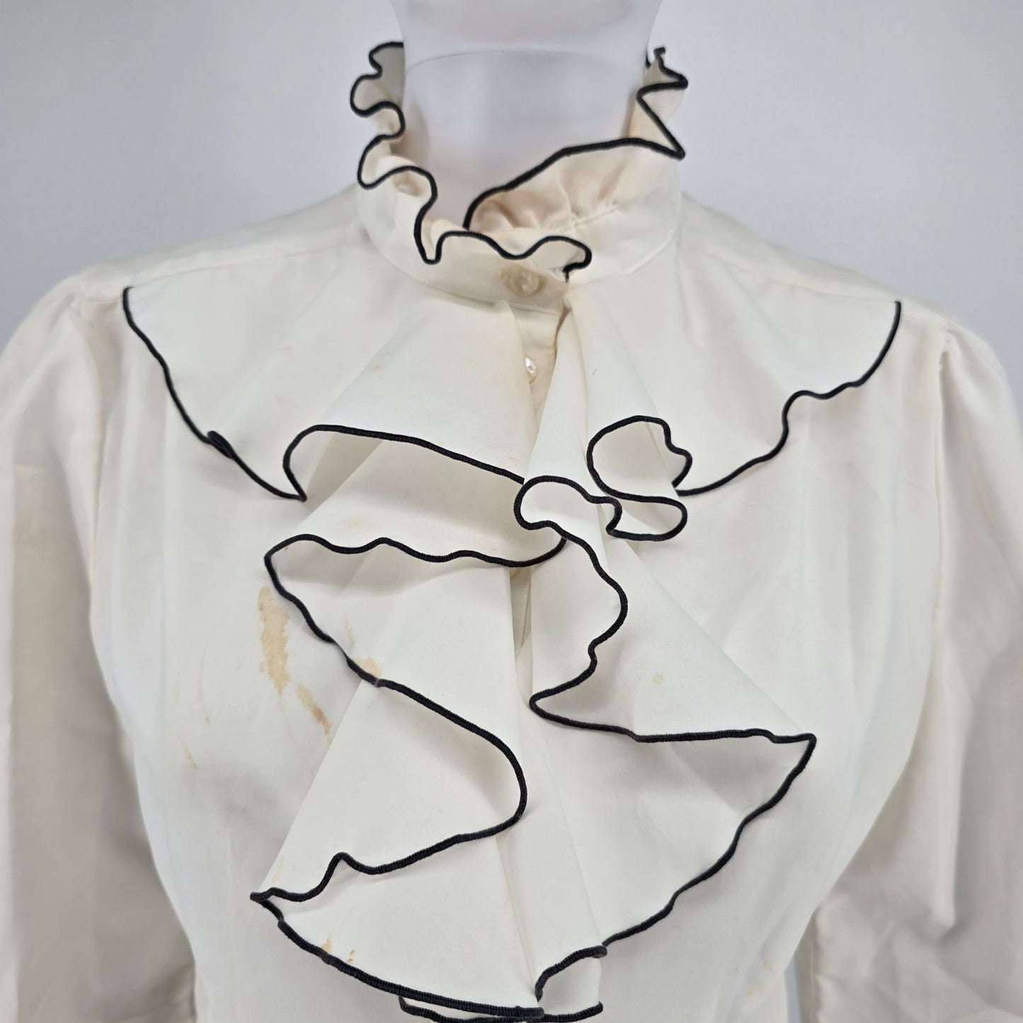 Distressed Vintage 1980s Cream/Black Jabot Collar Secretary Blouse (M/L)