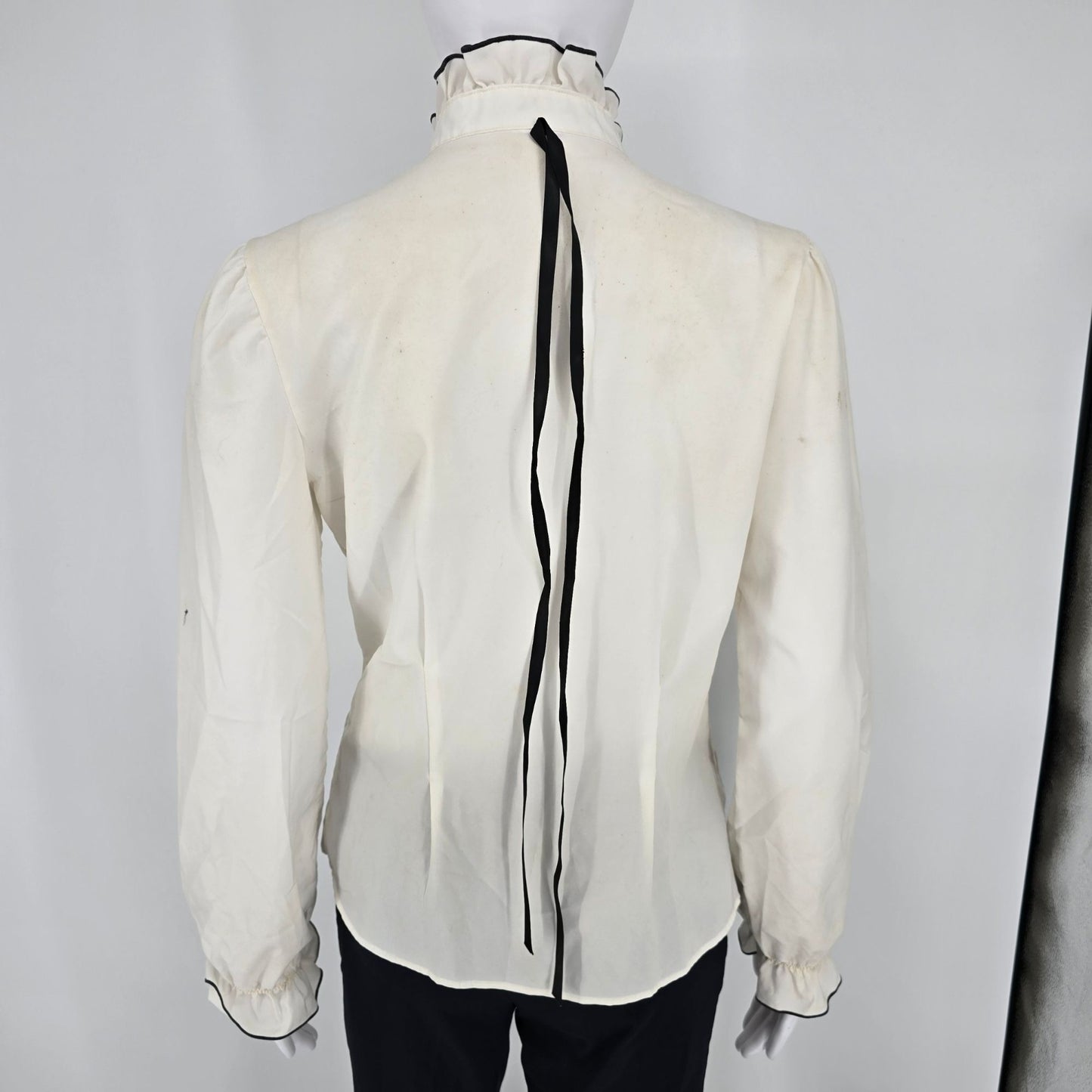 Distressed Vintage 1980s Cream/Black Jabot Collar Secretary Blouse (M/L)