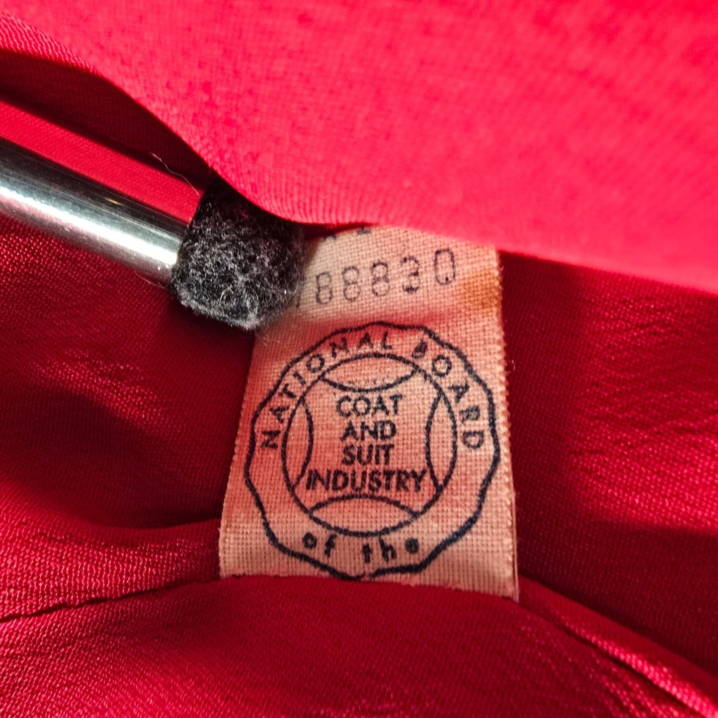 Vintage 1960s Bullock's Wilshire Los Angeles Red Shantung Silk Mod Coat (L)