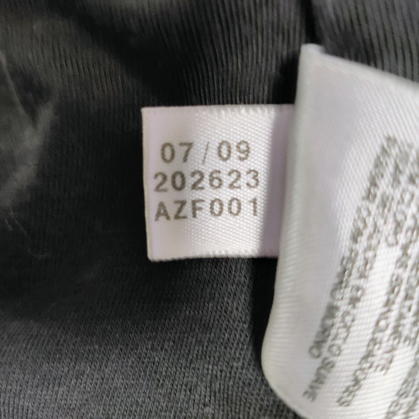Adidas 2009 Black and White Classic Three Stripe Womens Track Jacket (Large)