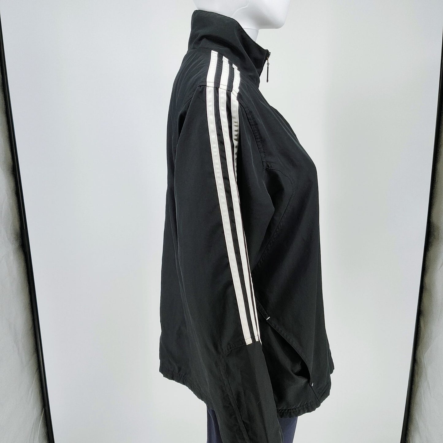 Adidas 2009 Black and White Classic Three Stripe Womens Track Jacket (Large)