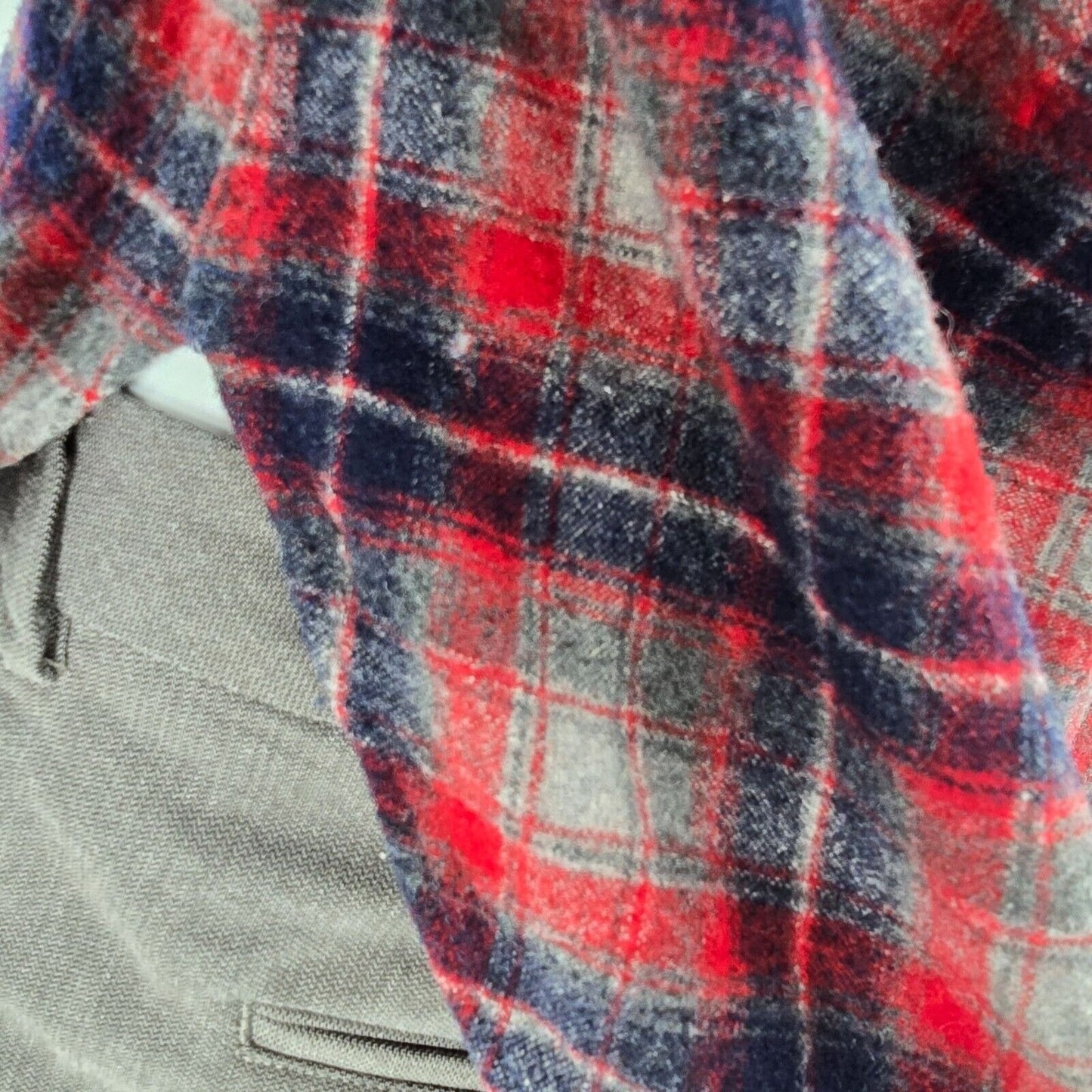 Vintage 1980s Pendleton Quilted Collar Red/Blue Plaid Wool Field Shirt (S) *Fair
