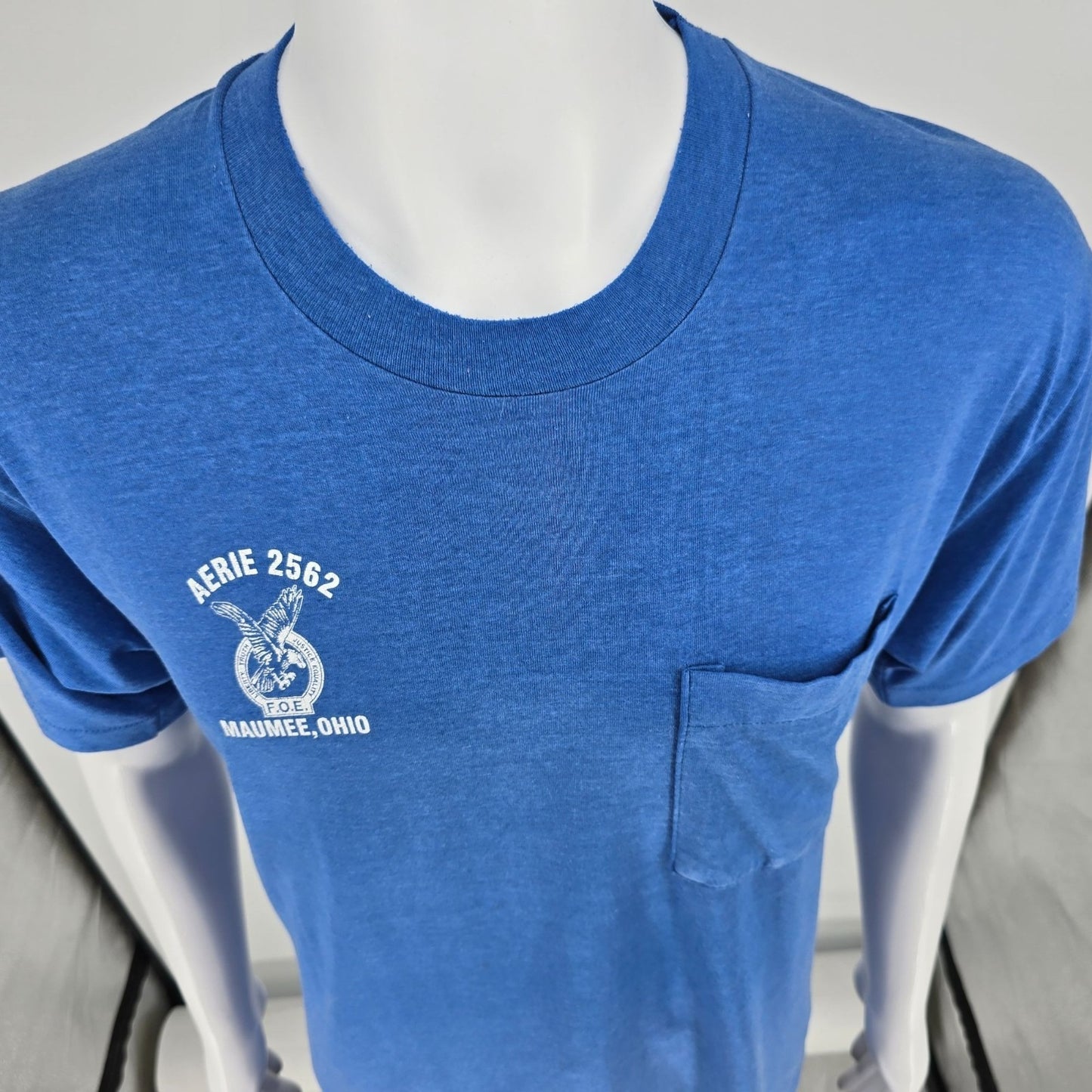 Vintage 1990s Fraternal Order of Eagles Aerie 2562 Maumee OH Pocket T-Shirt (L)