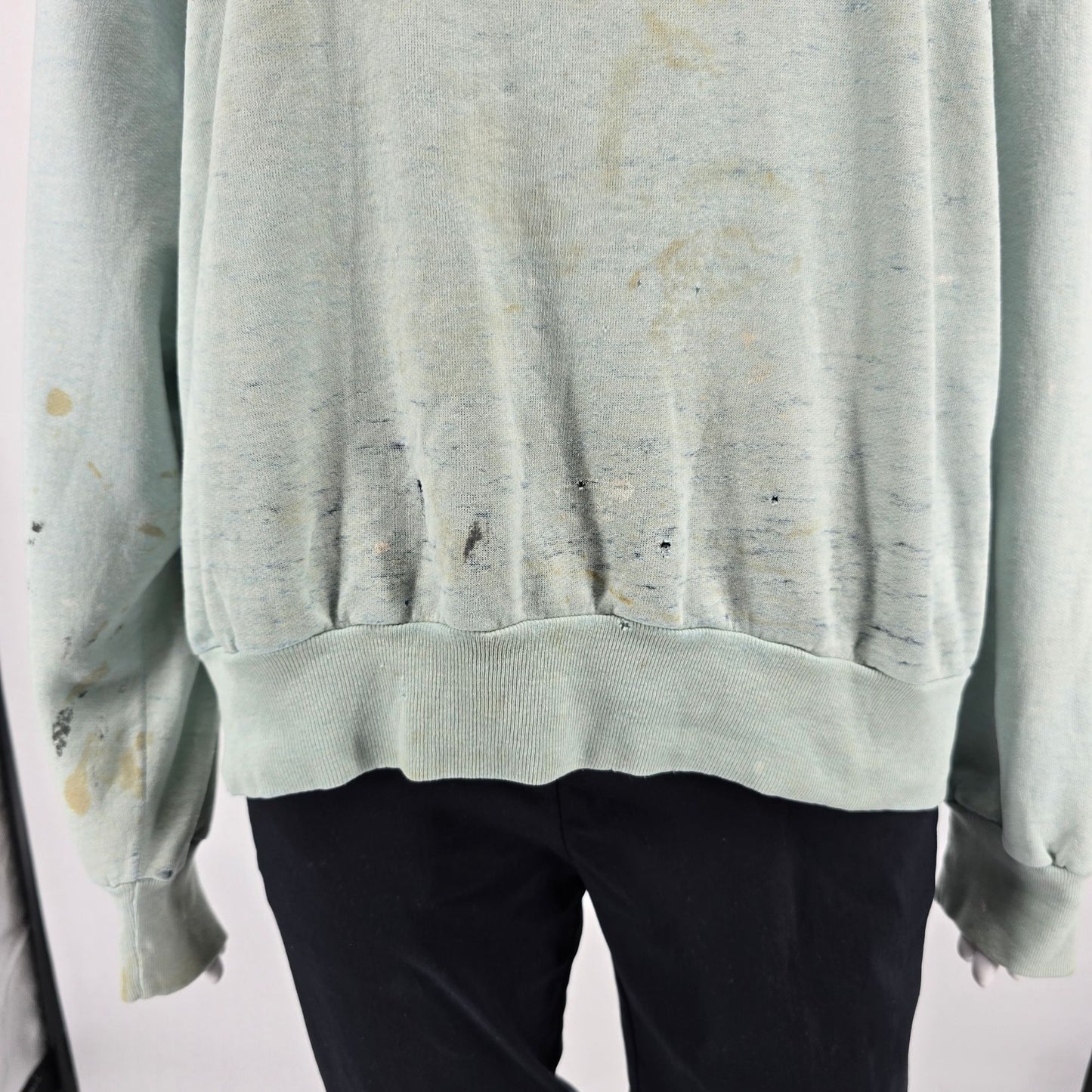 Distressed Vintage 1990s Women's Kitten Graphic Collared Sweatshirt (L/XL)