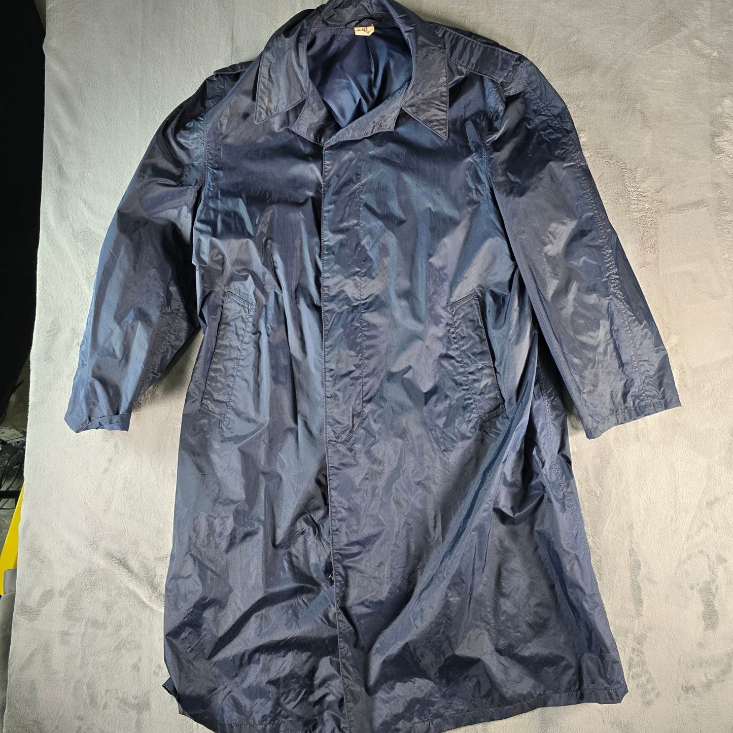 Mens Navy Blue Nylon Raincoat 40R By Brownwood Mfg. Co. USAF Military Style