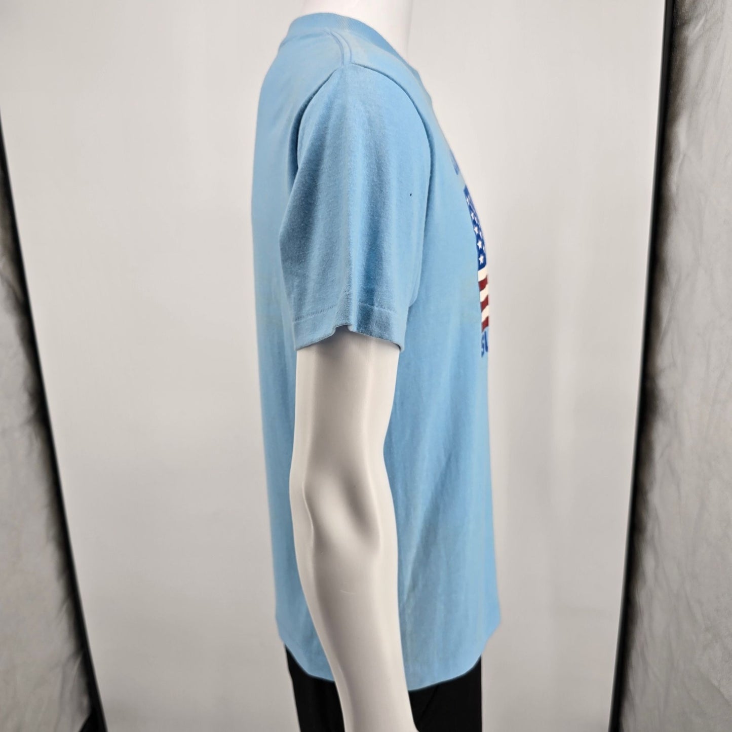 Vintage Early 1990s U.A.W. Local 696 Supports Our Troops Gulf War T-Shirt (M)