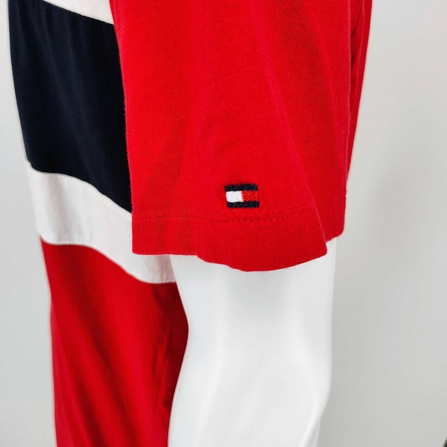 Tommy Hilfiger Men's Colorblock Stripe Red Crewneck T-Shirt (XL)