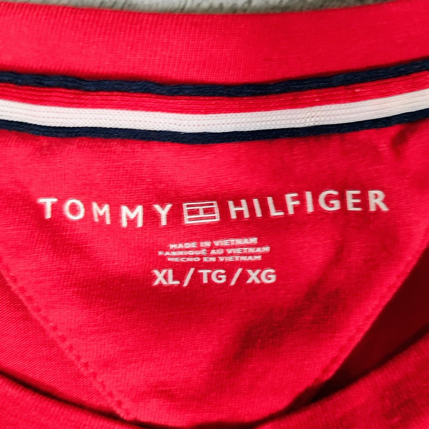 Tommy Hilfiger Men's Colorblock Stripe Red Crewneck T-Shirt (XL)