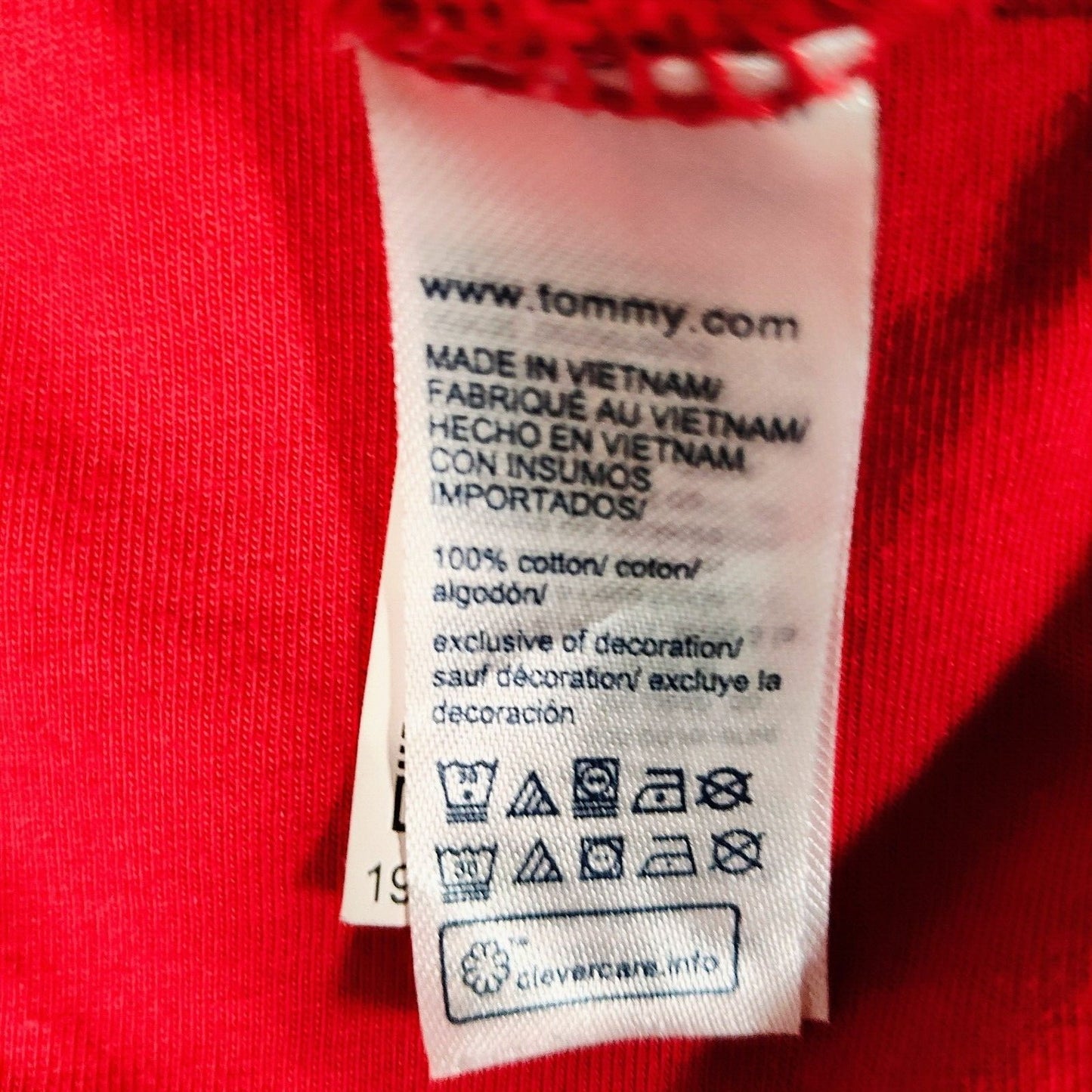 Tommy Hilfiger Men's Colorblock Stripe Red Crewneck T-Shirt (XL)